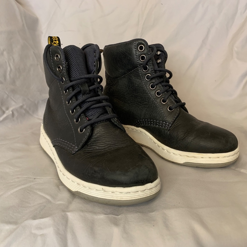 EUC Dr. Martens Rigal black leather boots, sz. 5 women's